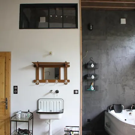 La Maison Au Fil Du Temps Maison d'hôtes 4*