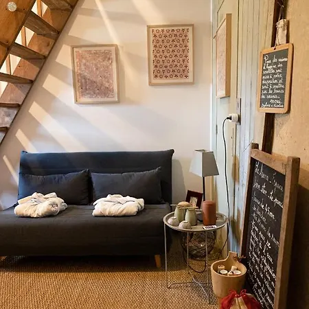 La Maison Au Fil Du Temps *