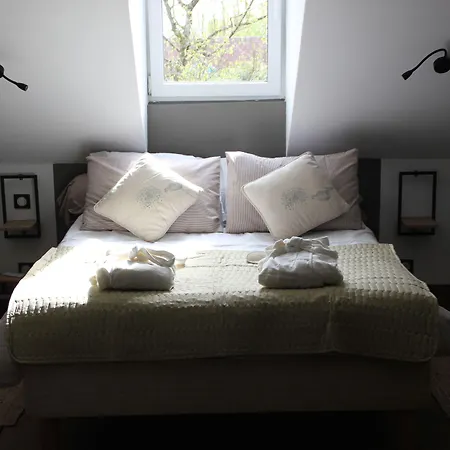 La Maison Au Fil Du Temps 4*