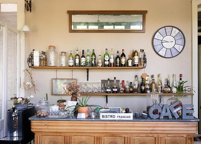 La Maison Au Fil Du Temps Maison d'hôtes 4*